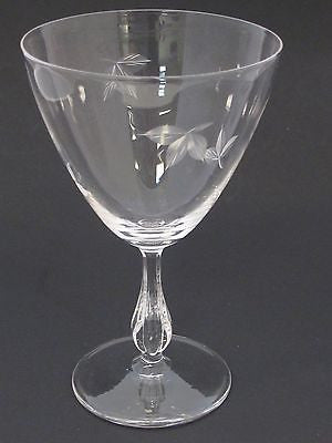 Cut glass wine glass with hand cut fluted panel 6 pieces – O