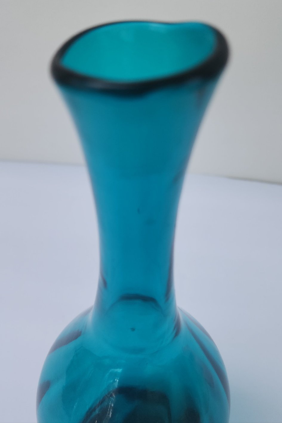 Thiel glass vase optic