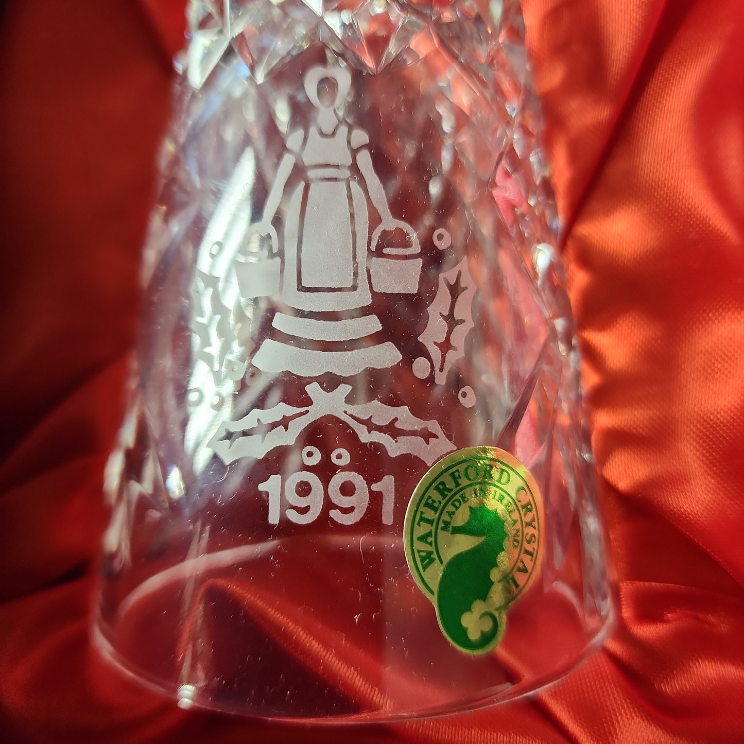 Signed Waterford cut glass 1991 Christmas bell