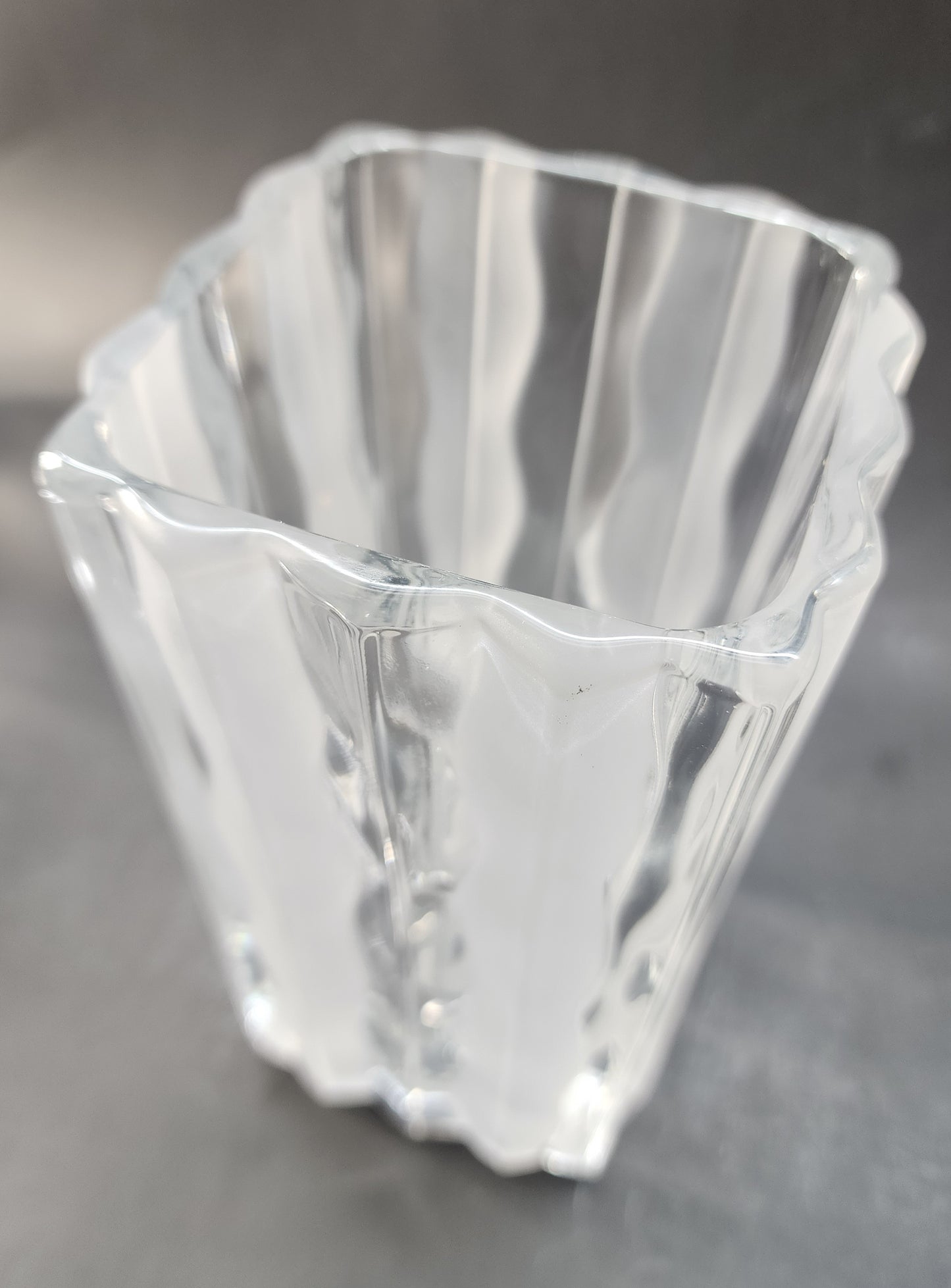 Studio Nova frosted  square vase