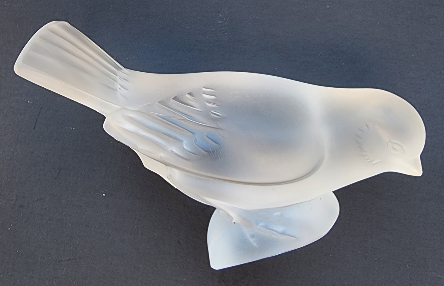 Lalique signed Frosted glass sparrow bird