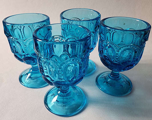 L  E Smith Glass blue moon & Star liquor glasses 4 piece