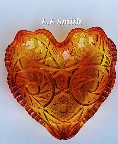 L.E Smith Glass amberina heart dish