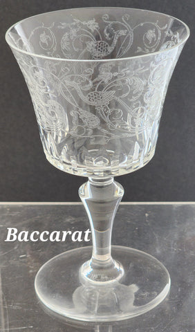 Cut glass and etched wine Parme Baccarat SIGNED