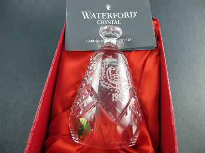 Signed Waterford cut glass 1989 Christmas bell auction