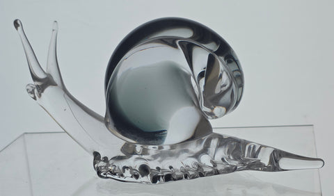 Art glass snail paperweight