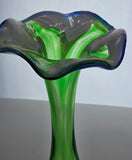 L.E Smith green Glass hand made art vase.
.