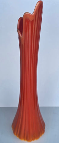L.E Smith Glass 25.5" bittersweet vase.
.