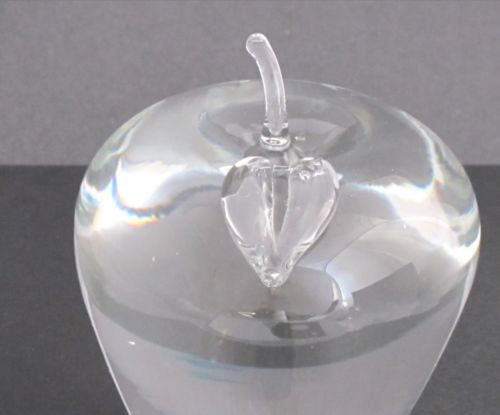 Art glass apple paperweight, crystal - O'Rourke crystal awards & gifts abp cut glass