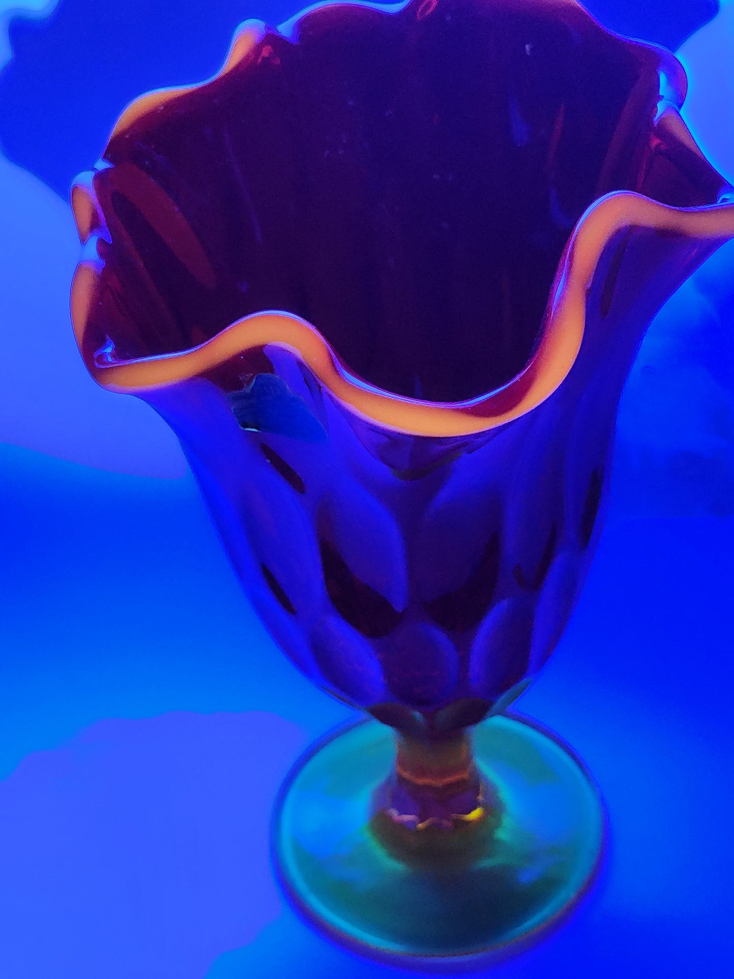 Fenton glass thumbprint amberina vase