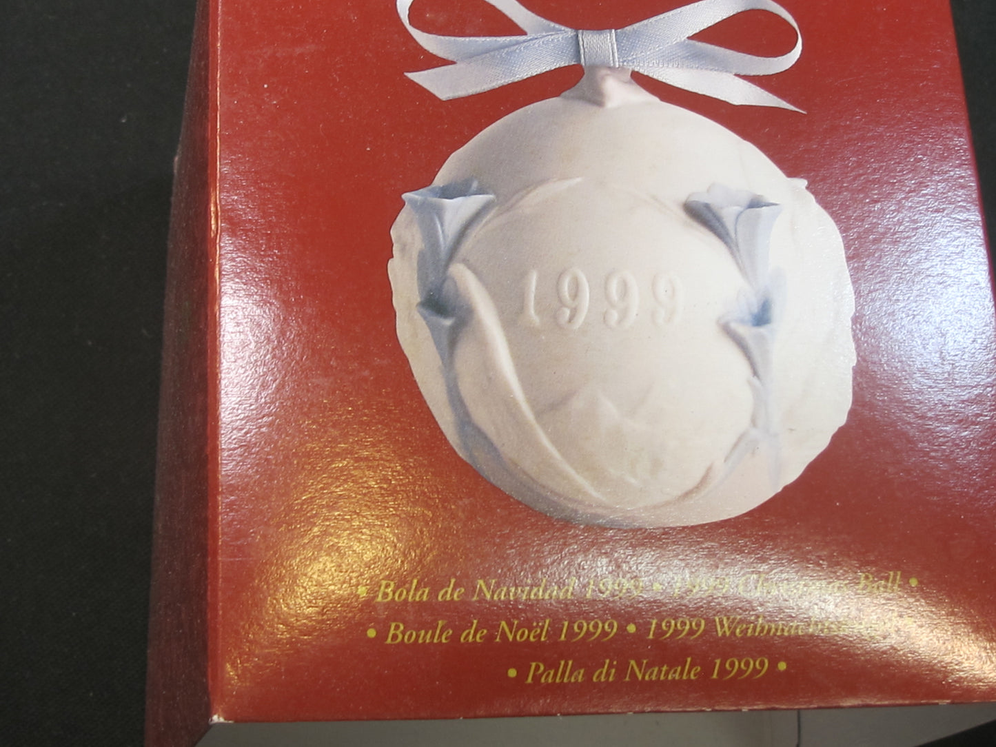 Lladro 1999 Christmas ornament