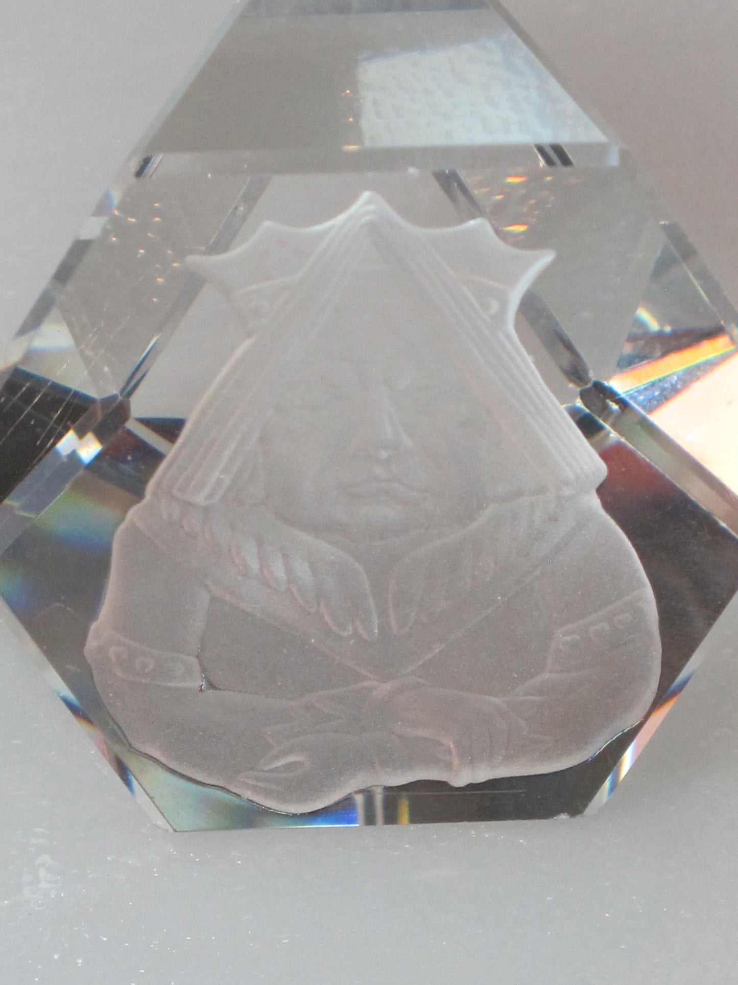 3 sided glass paperweight etched,