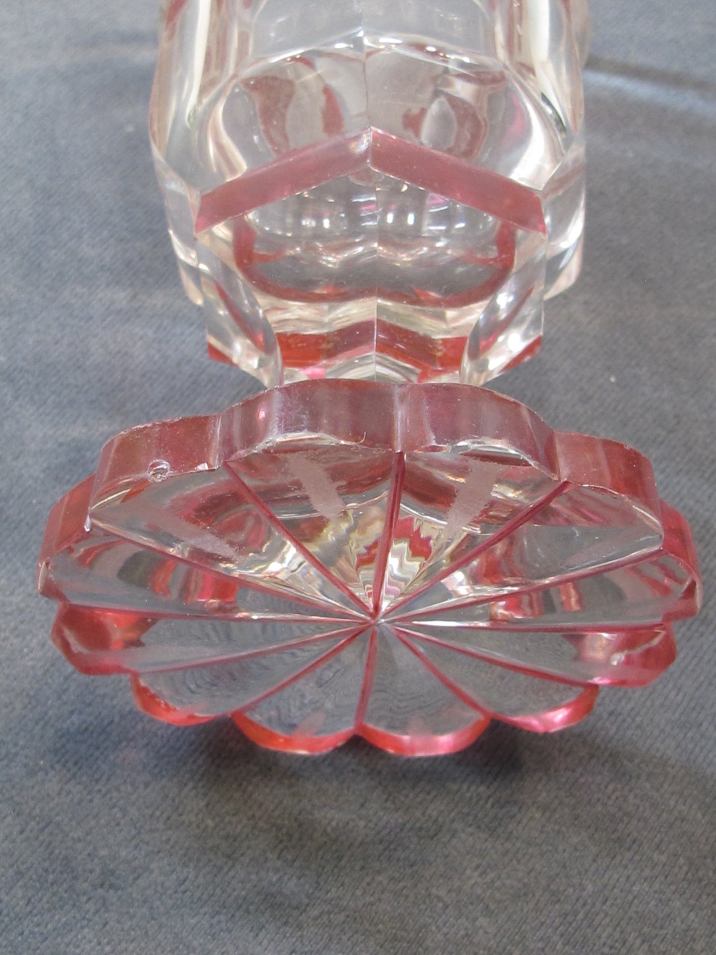 Copper wheel etched glass with buildings Germany Bavaria Red