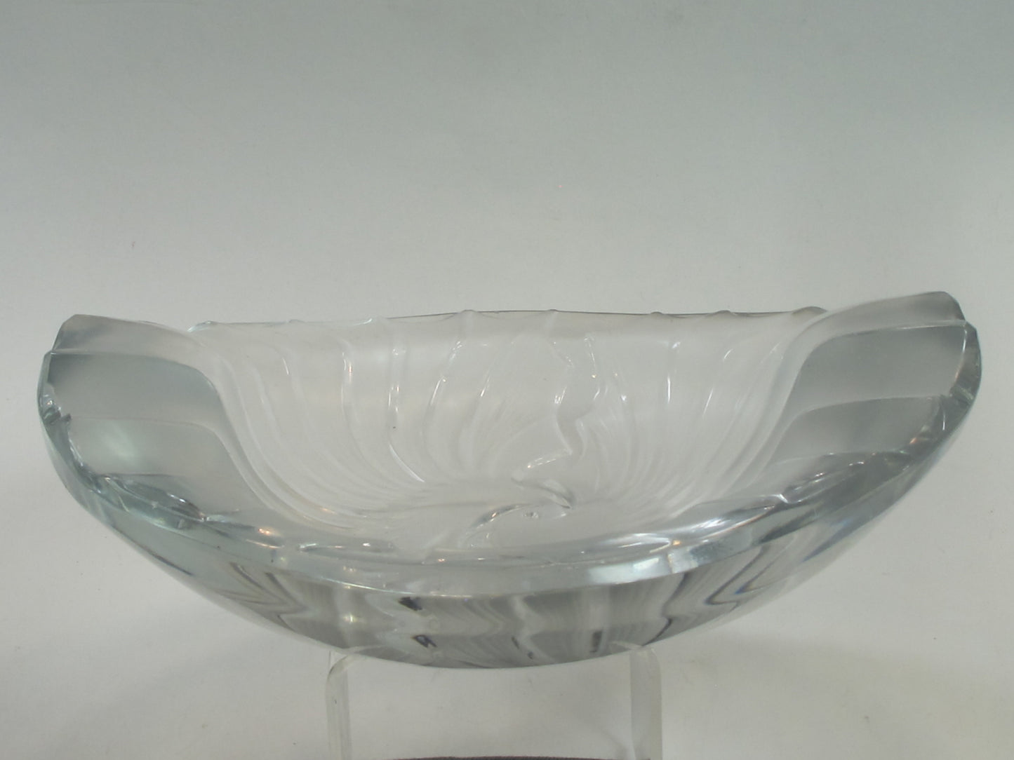 Lalique clear and frosted Crystal Nancy Cigar ashtray signed glass