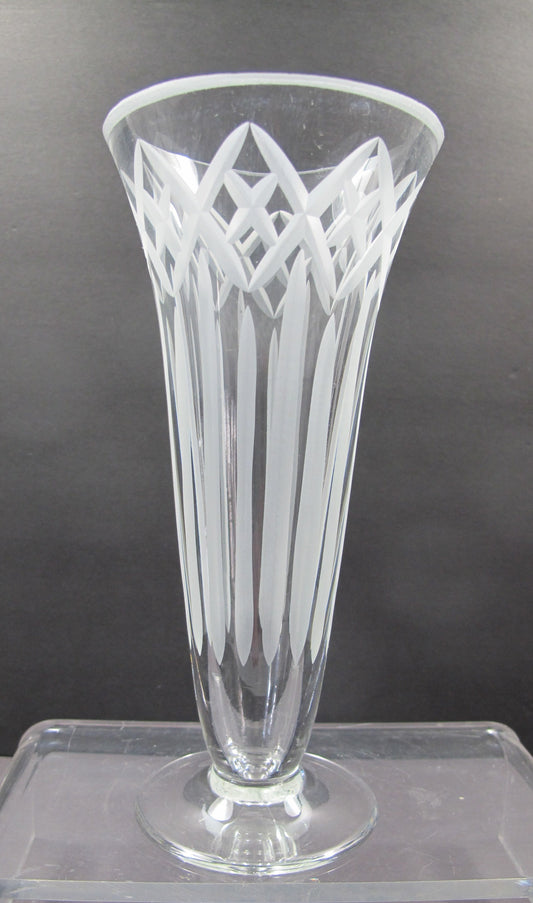 Hand cut crystal vase frosed cutting