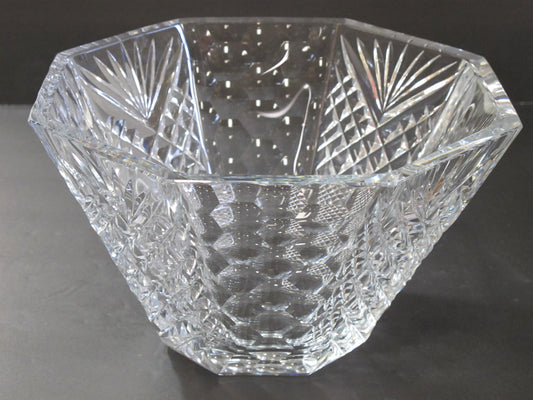 Hand cut and hand polished crystal bowl Octagonal