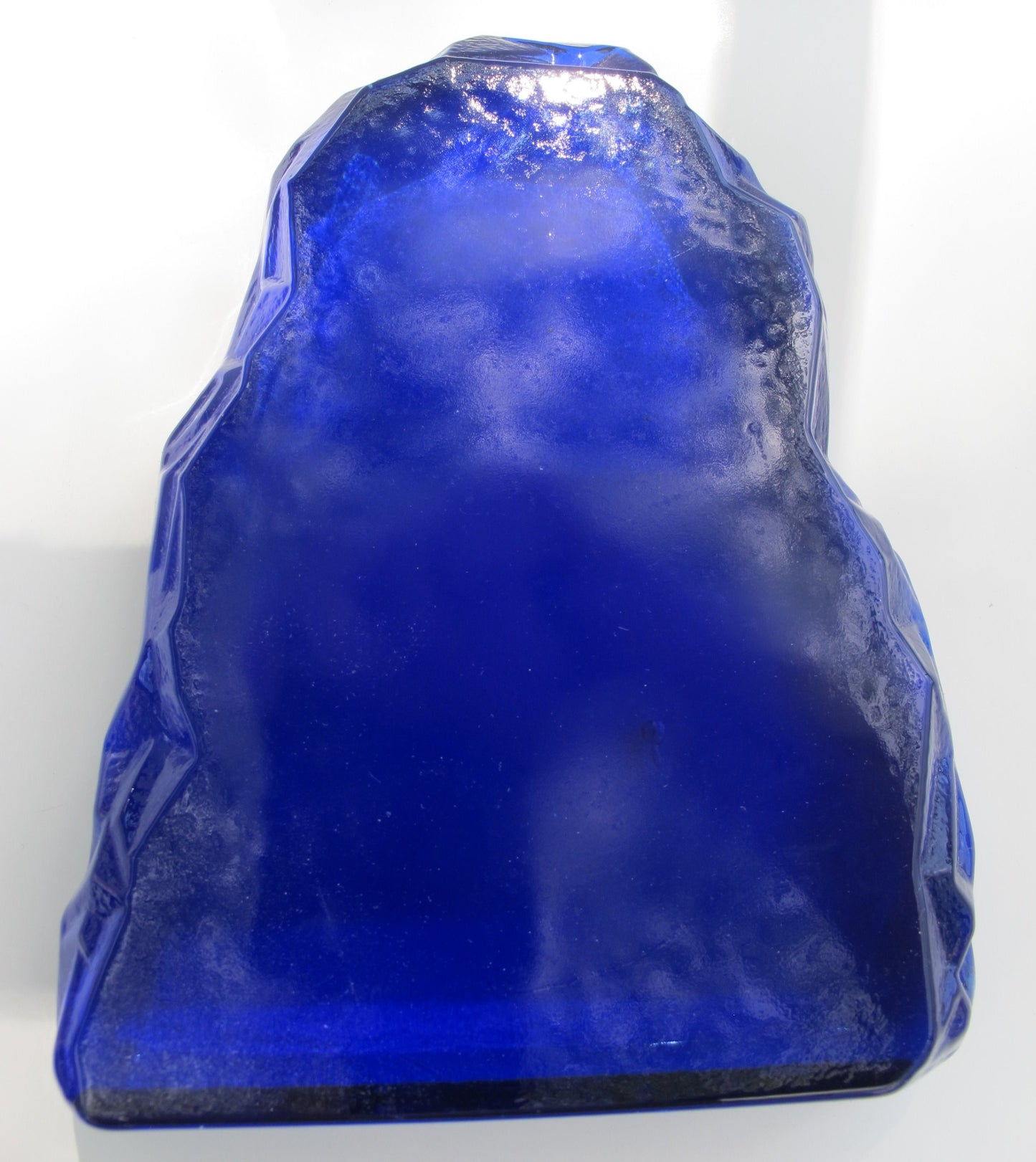 L.E Smith Glass cobalt Blue iceberg paperweight tall
