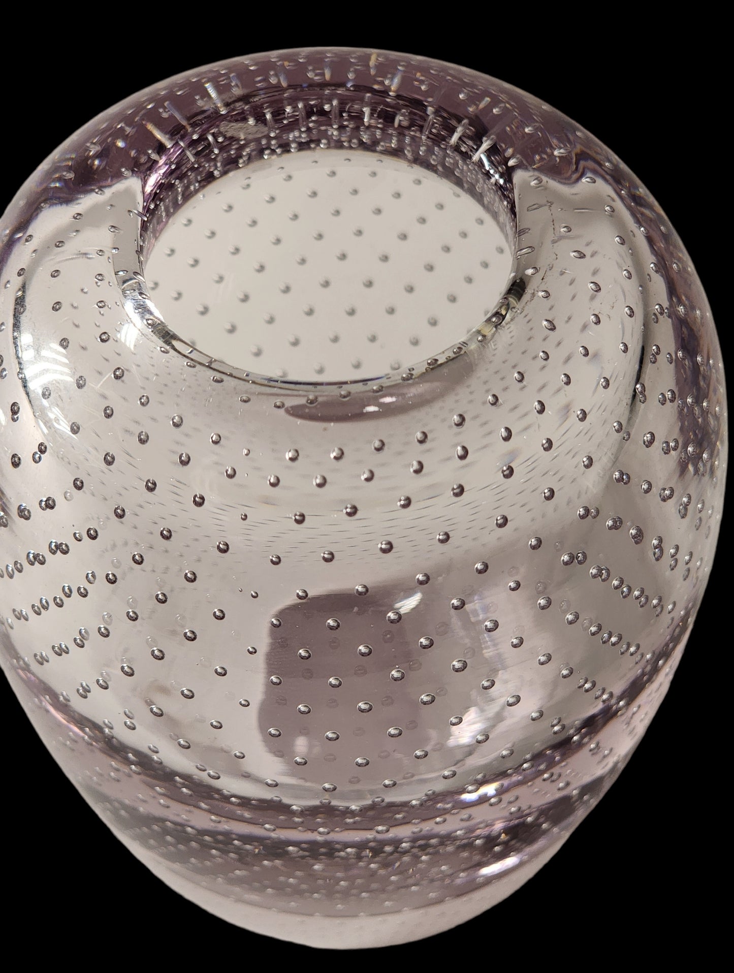 Erickson glass vase with controlled bubbles