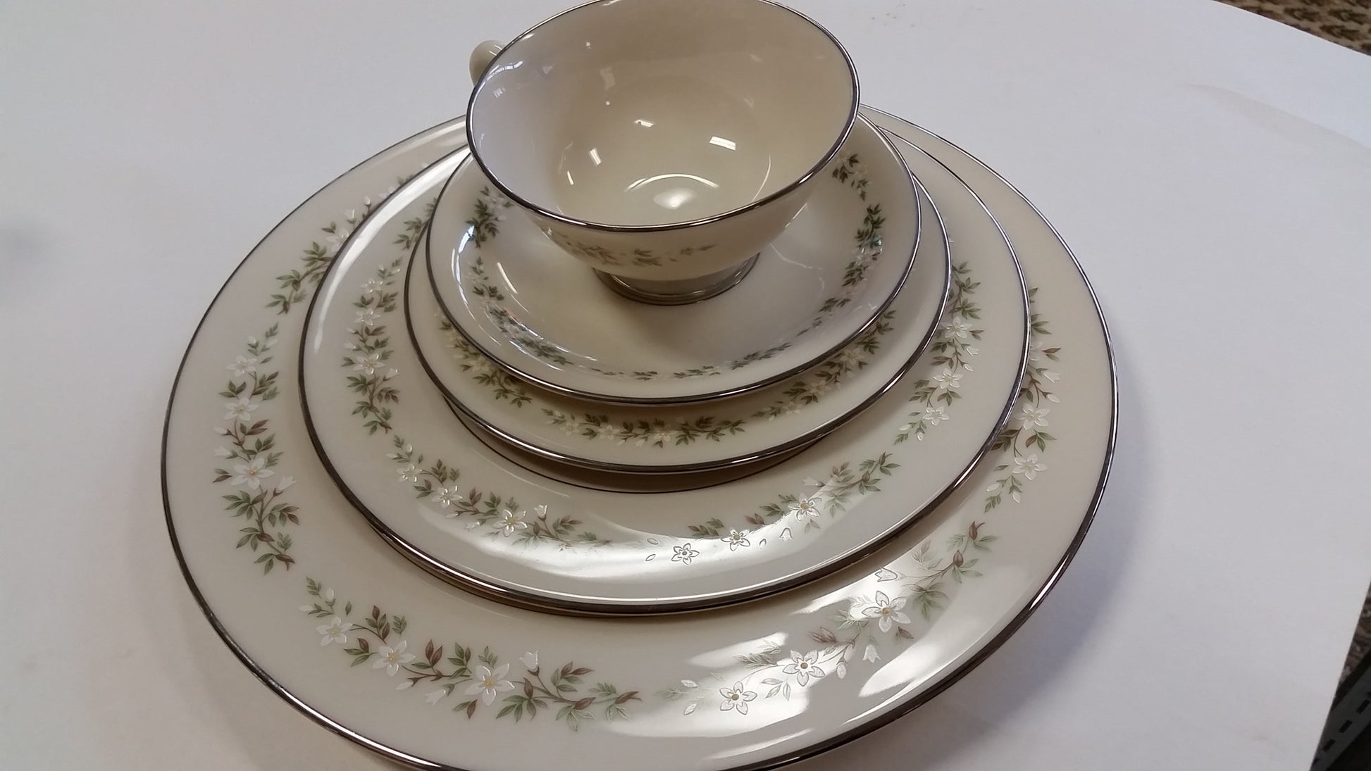 Lenox Brookdale China 5 piece setting - O'Rourke crystal awards & gifts abp cut glass